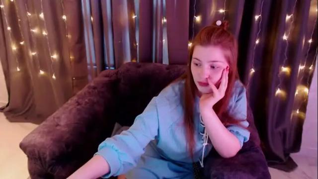 Image 4 of aliseemoon Stream on Chaturbate on 19 days ago
