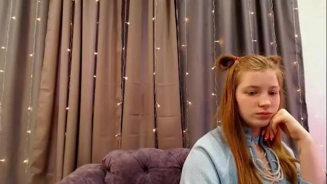 Image 10 of aliseemoon Stream on Chaturbate on 16 days ago