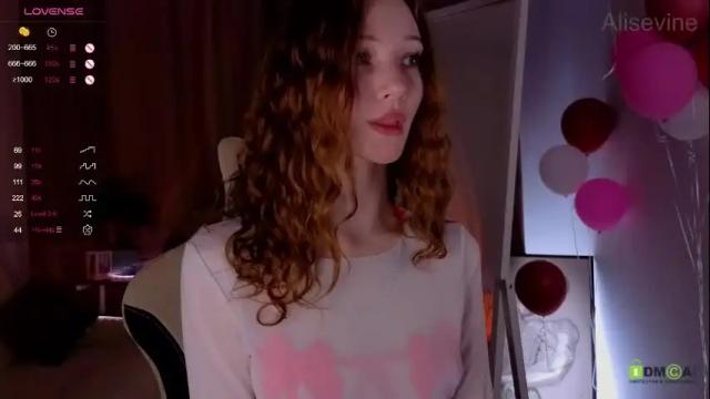 Image 2 of alisevine Stream on Chaturbate on 9 days ago