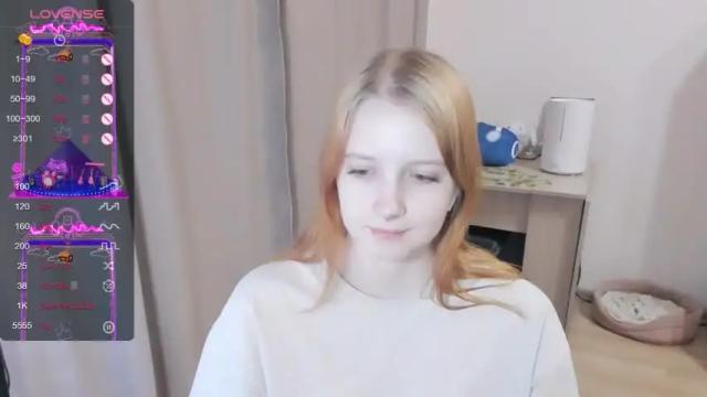 Image 3 of alisha_ley Stream on Chaturbate on 14 months ago