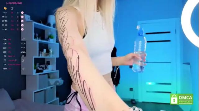 Image 11 of alishaaneta Stream on Chaturbate on 20 days ago