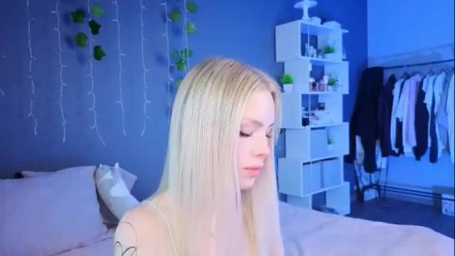 Image 8 of alishaaneta Stream on Chaturbate on 6 days ago