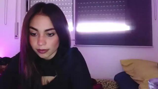 Image 7 of alishafoxxx Stream on Chaturbate on 15 months ago