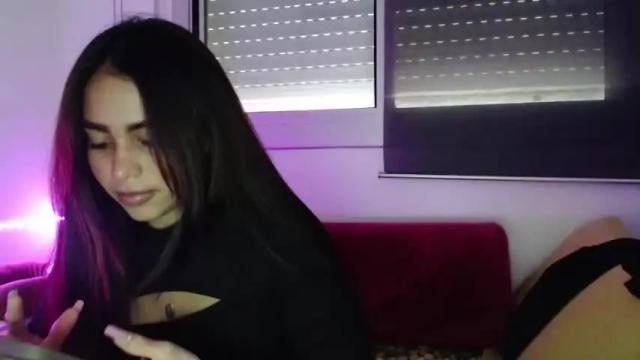 Image 4 of alishafoxxx Stream on Chaturbate on 15 months ago