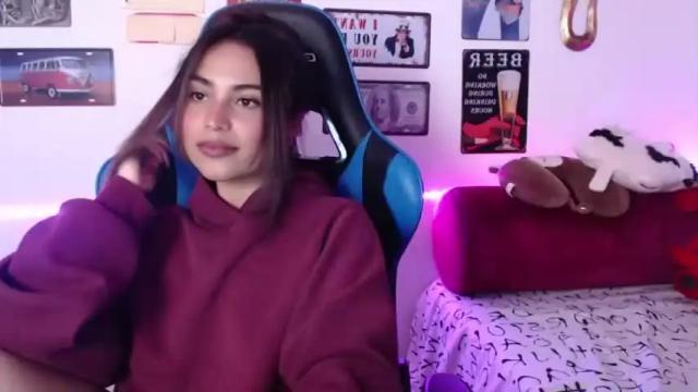 Image 2 of alishafoxxx Stream on Chaturbate on 14 months ago