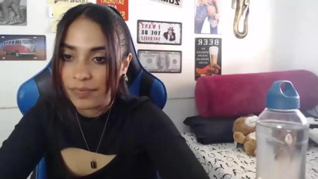 Image 7 of alishafoxxx Stream on Chaturbate on 14 months ago
