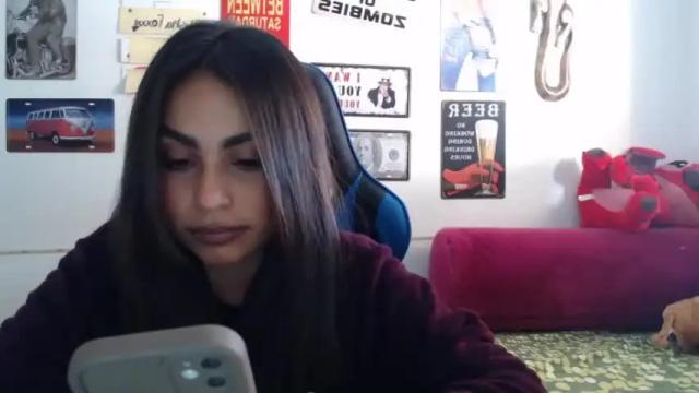 Image 4 of alishafoxxx Stream on Chaturbate on 14 months ago