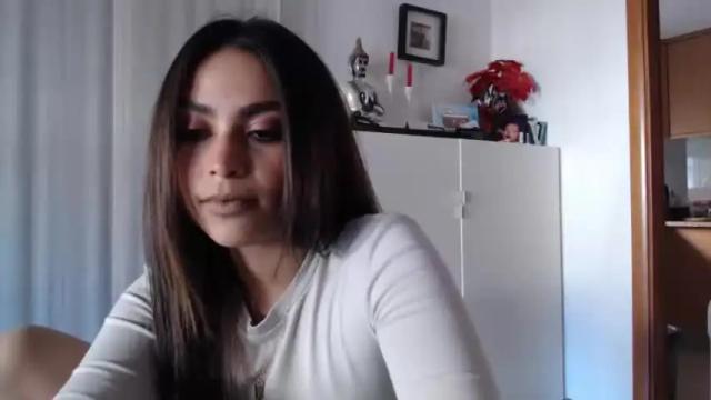Image 7 of alishafoxxx Stream on Chaturbate on 14 months ago