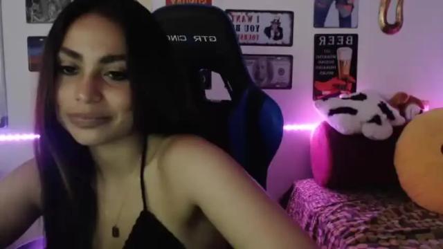 Image 12 of alishafoxxx Stream on Chaturbate on 14 months ago
