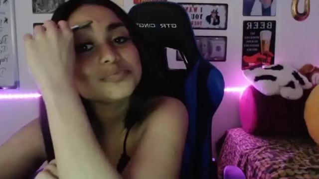 Image 3 of alishafoxxx Stream on Chaturbate on 14 months ago