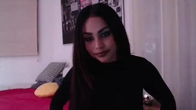 Image 11 of alishafoxxx Stream on Chaturbate on 14 months ago