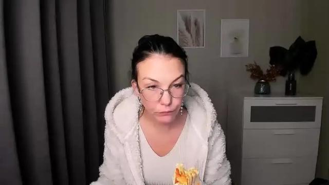 Thumbnail 1, alishakollins's Stream at Chaturbate, 17 months ago