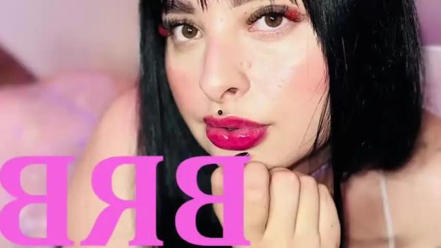 Image 6 of alisia_rose Stream on Chaturbate on 15 months ago
