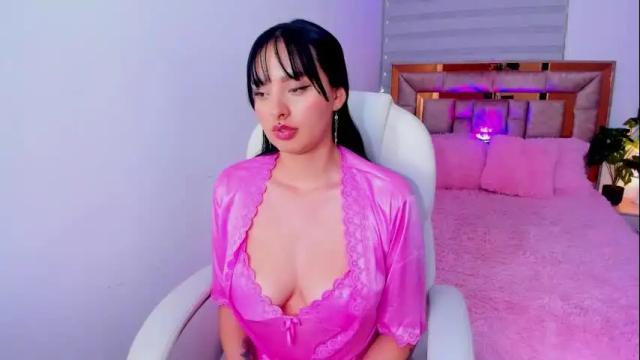 Image 8 of alisia_rose Stream on Chaturbate on 3 months ago
