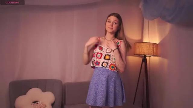 Image 6 of alisia_spinnet Stream on Chaturbate on 12 months ago
