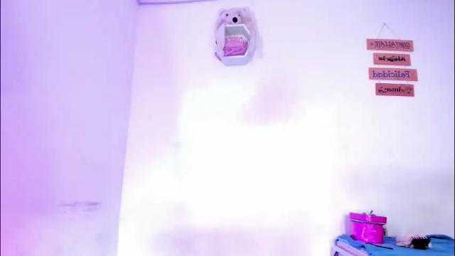 Image 2 of alisiacollinsss Stream on Chaturbate on 2 months ago