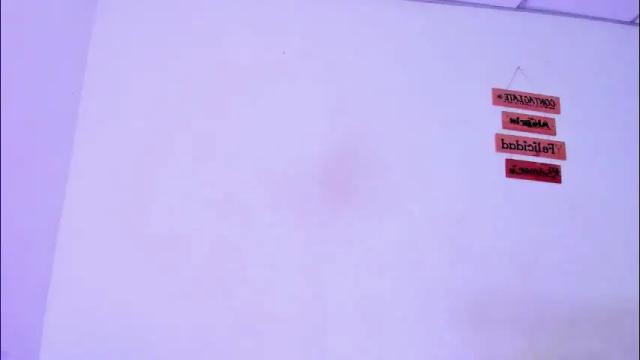 Image 4 of alisiacollinsss Stream on Chaturbate on 2 months ago