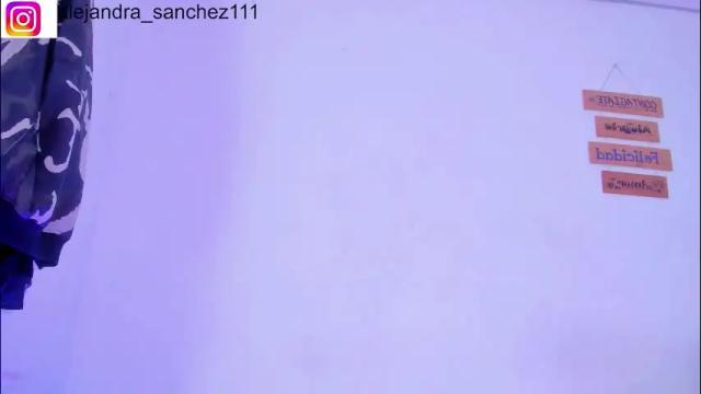 Image 3 of alisiacollinsss Stream on Chaturbate on 1 month ago