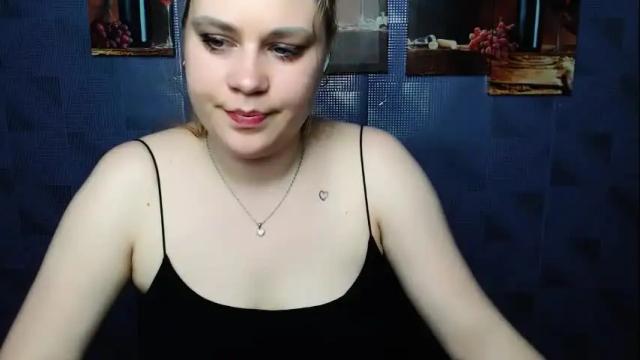 Image 4 of alisiakiss_ Stream on Chaturbate on 27 days ago