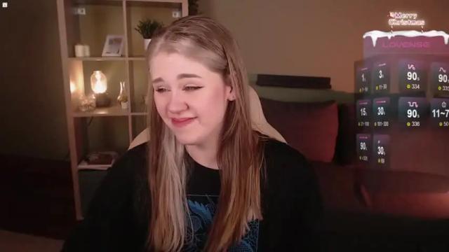 Image 4 of alison_doody Stream on Chaturbate on 17 months ago