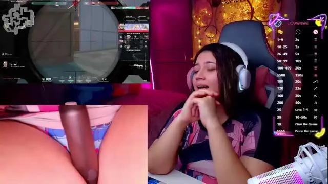 Image 7 of alison_gamer Stream on Chaturbate on 2 months ago