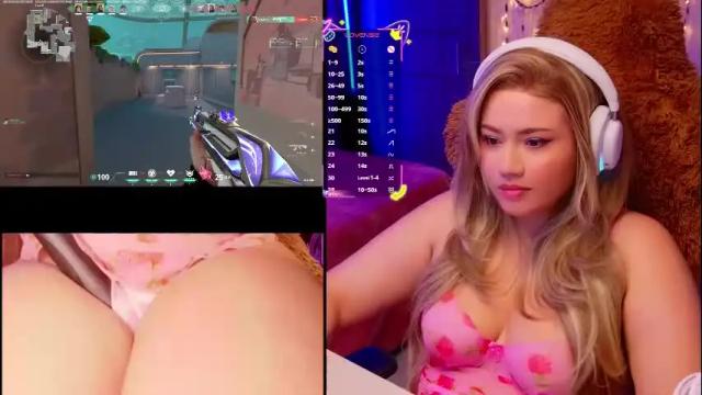 Image 11 of alison_gamer Stream on Chaturbate on 1 month ago