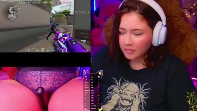 Image 6 of alison_gamer Stream on Chaturbate on 1 month ago
