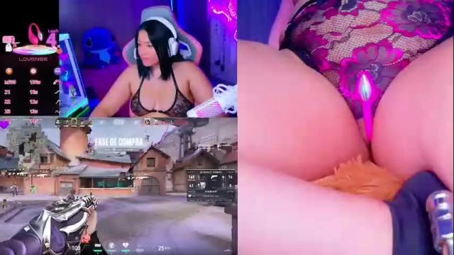 Image 2 of alison_gamer Stream on Chaturbate on 2 months ago