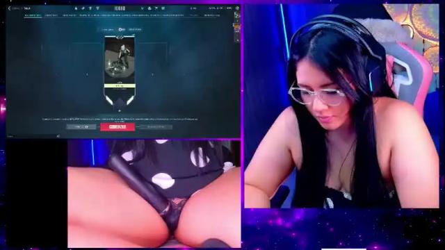 Image 2 of alison_gamer Stream on Chaturbate on 1 month ago