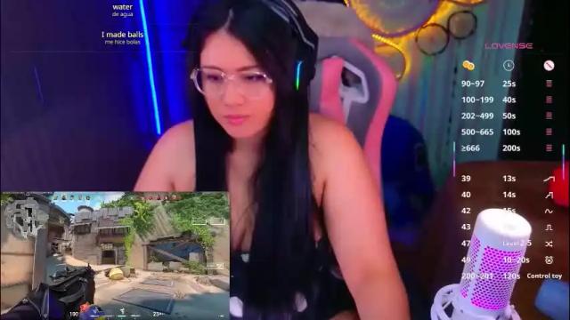 Image 8 of alison_gamer Stream on Chaturbate on 1 month ago