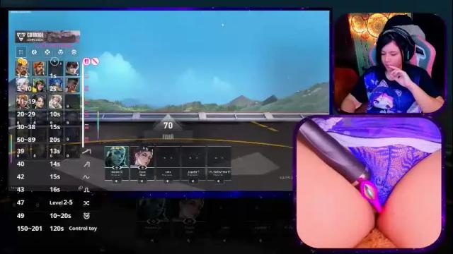 Image 12 of alison_gamer Stream on Chaturbate on 1 month ago