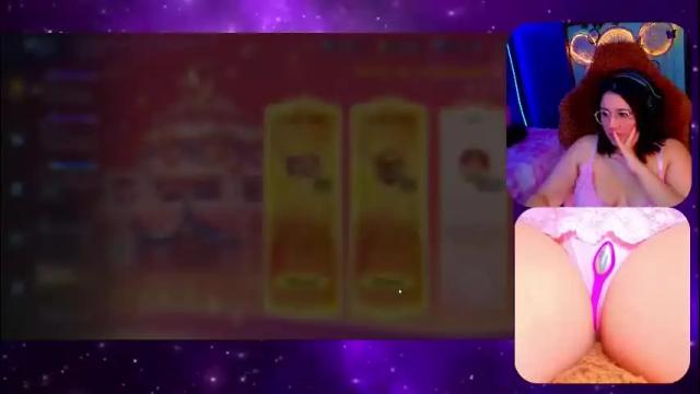 Image 7 of alison_gamer Stream on Chaturbate on 2 days ago