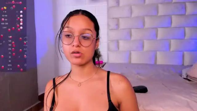 Image 11 of alison_matt Stream on Chaturbate on 19 months ago