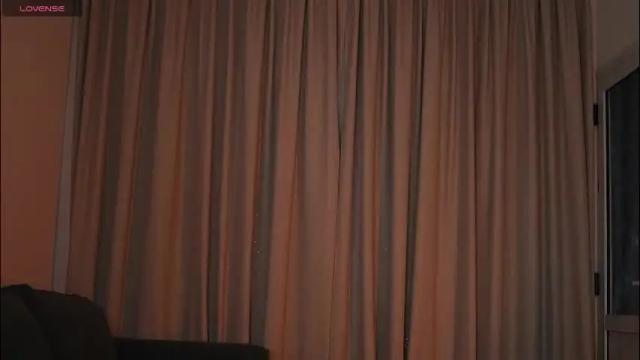 Image 2 of alison_miller9 Stream on Chaturbate on 24 days ago