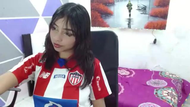 Image 4 of alison_miller_cute Stream on Chaturbate on 19 months ago