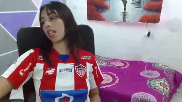 Image 7 of alison_miller_cute Stream on Chaturbate on 19 months ago