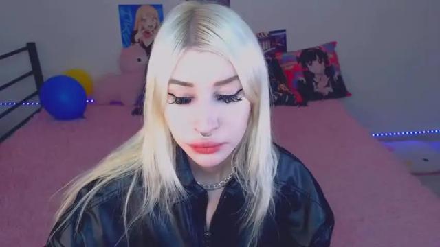 Image 2 of alison_moonlight Stream on Chaturbate on 16 months ago