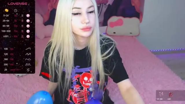 Image 8 of alison_moonlight Stream on Chaturbate on 14 months ago