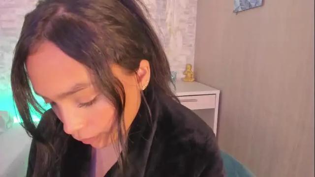 Image 7 of alison_torres Stream on Chaturbate on 7 months ago