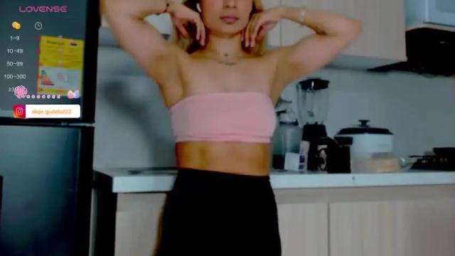 Image 8 of alisondiaz_ Stream on Chaturbate on 13 months ago