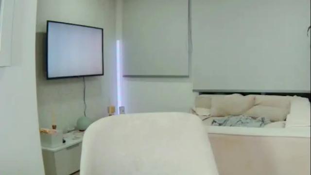 Image 7 of alisondiaz_ Stream on Chaturbate on 7 months ago