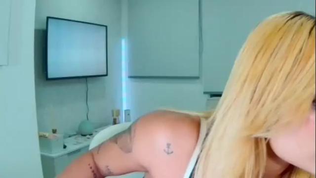 Image 8 of alisondiaz_ Stream on Chaturbate on 7 months ago