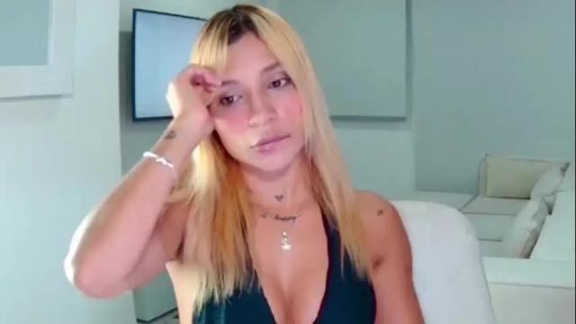 Image 2 of alisondiaz_ Stream on Chaturbate on 7 months ago