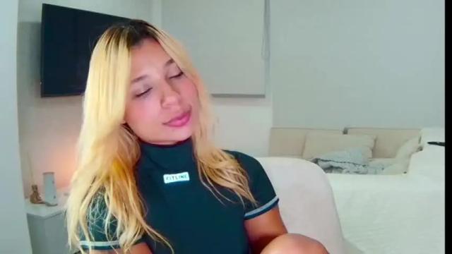 Image 3 of alisondiaz_ Stream on Chaturbate on 6 months ago