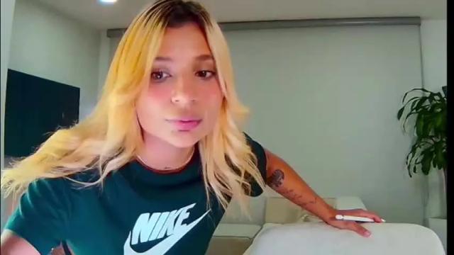 Image 10 of alisondiaz_ Stream on Chaturbate on 6 months ago