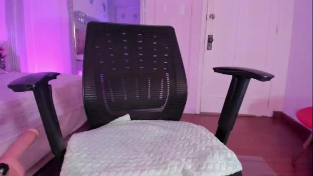 Image 4 of alisonfishert Stream on Chaturbate on 1 month ago