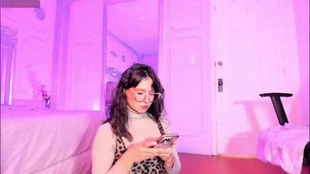 Image 3 of alisonfishert Stream on Chaturbate on 7 days ago