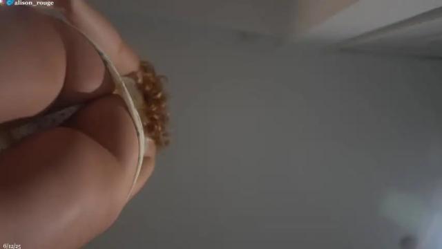 Image 6 of alisonrouge Stream on Chaturbate on 2 days ago
