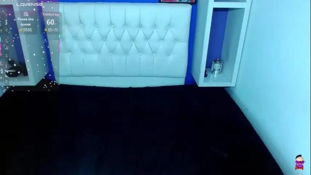 Image 11 of aliss_diiaz Stream on Chaturbate on 11 days ago
