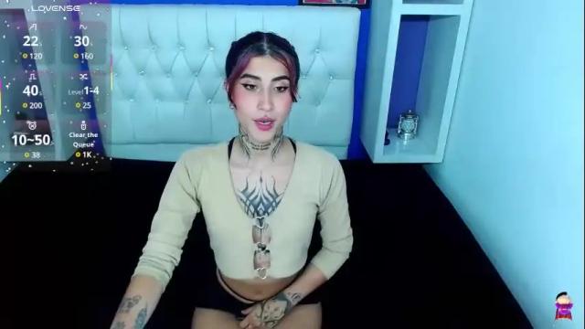Image 3 of aliss_diiaz Stream on Chaturbate on 11 days ago